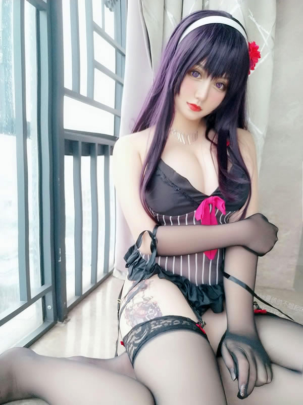 高质量coser夏鸽鸽不想起床