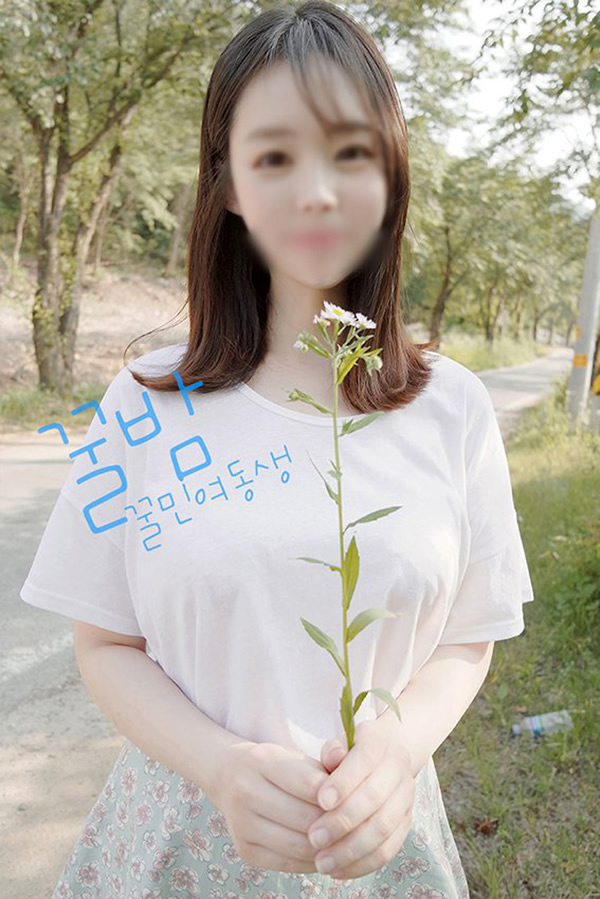 清新小女神私拍无圣光人体图包