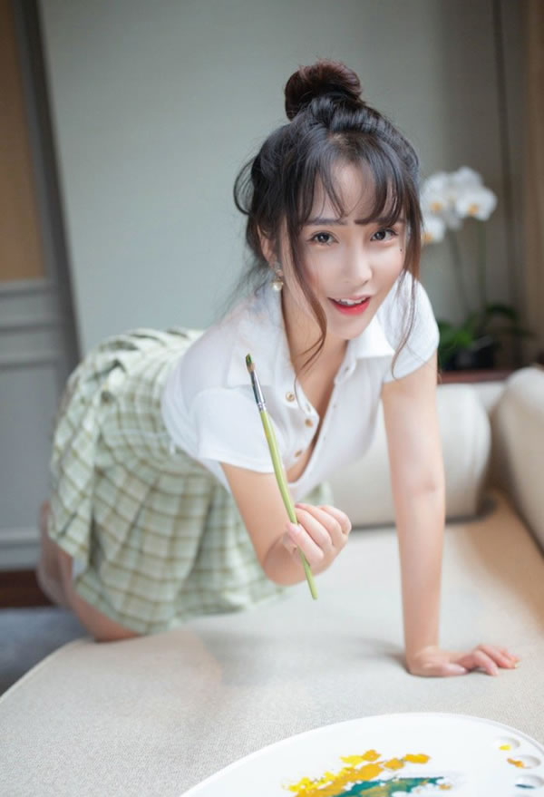 清纯学生妹陶喜乐脱去内衣呈现曼妙身姿