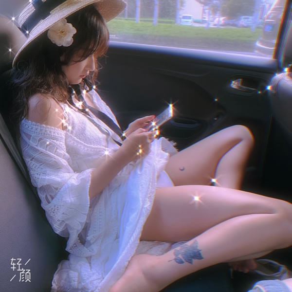 高质量模特@茂木希子尺度私拍合集2