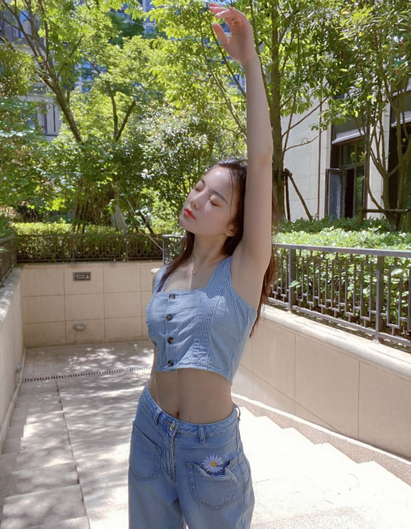 高质量网红@不二妹妹尺度私拍合集4