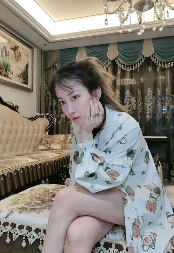 超美反差女神@甜豆儿X禧妹私拍图集流出