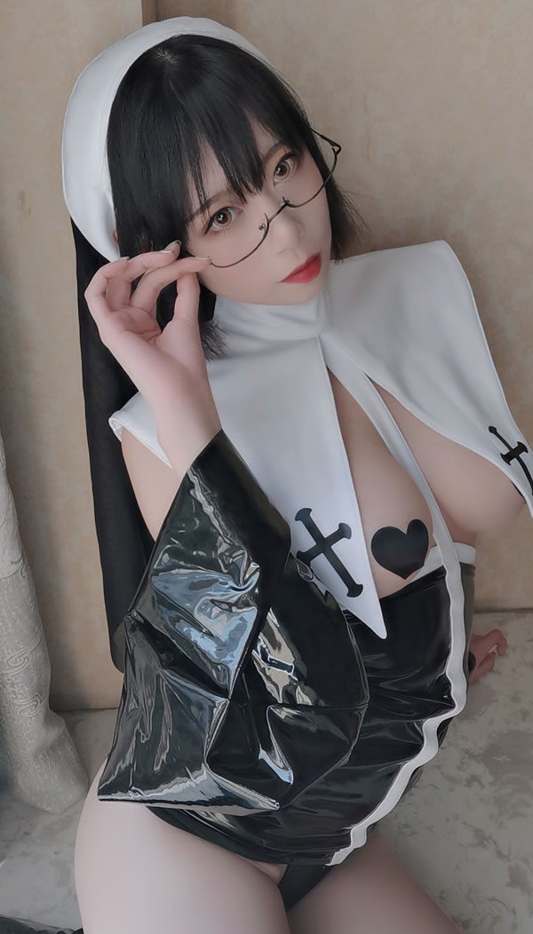 Coser小姐姐奈汐酱