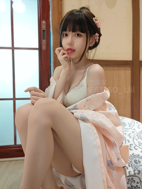 迷之呆梨发条少女