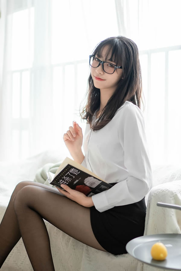 嫩模西瓜少女+呀呀呀