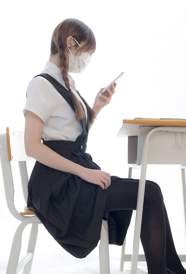 少女秩序内部定制校服女生尺度人体套图