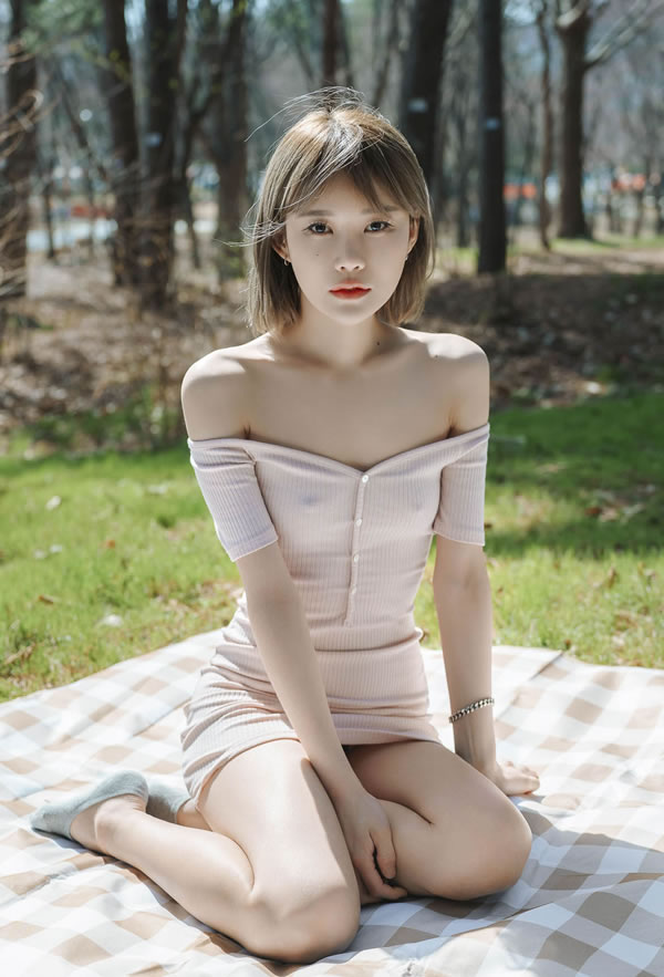 网络收集众多小美女流出唯美图集4