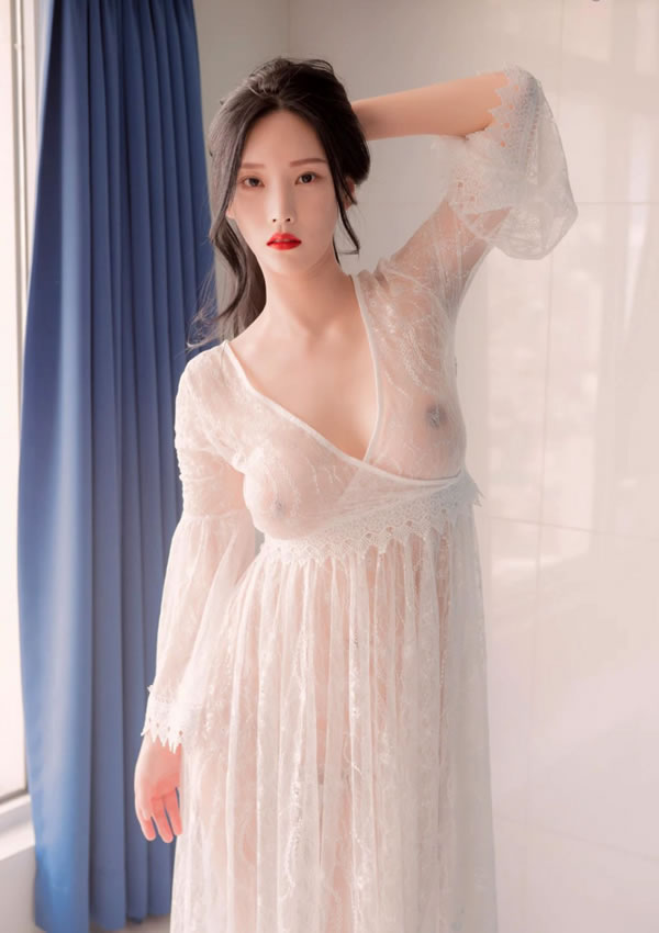 薄纱美女Riha居家尺度私拍优雅性感