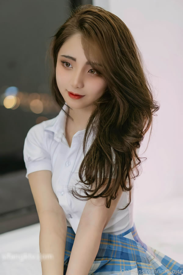 媚眼如丝的美女居家私拍尺度图集2