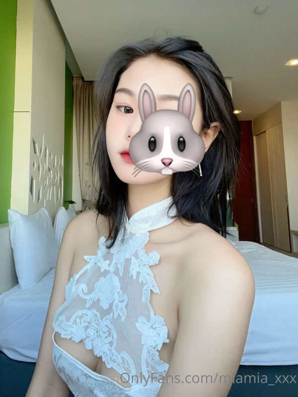 推特网红美女Miamia居家尺度人体合集2