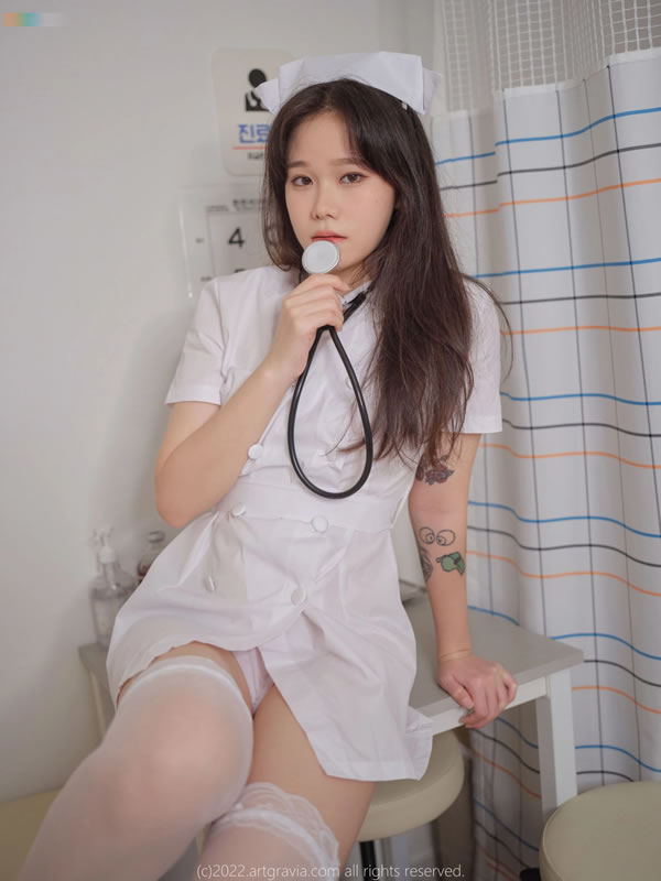 温柔护士姐姐Syrah诊所里的春光尺度图集