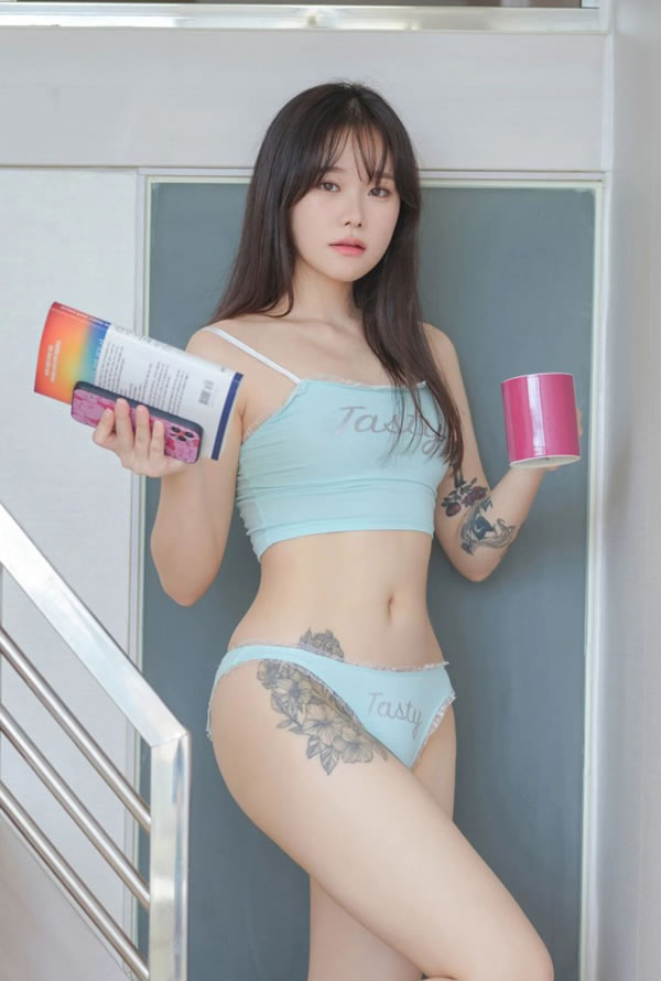 温柔小美女Syrah沐浴清晨阳光无圣光图集