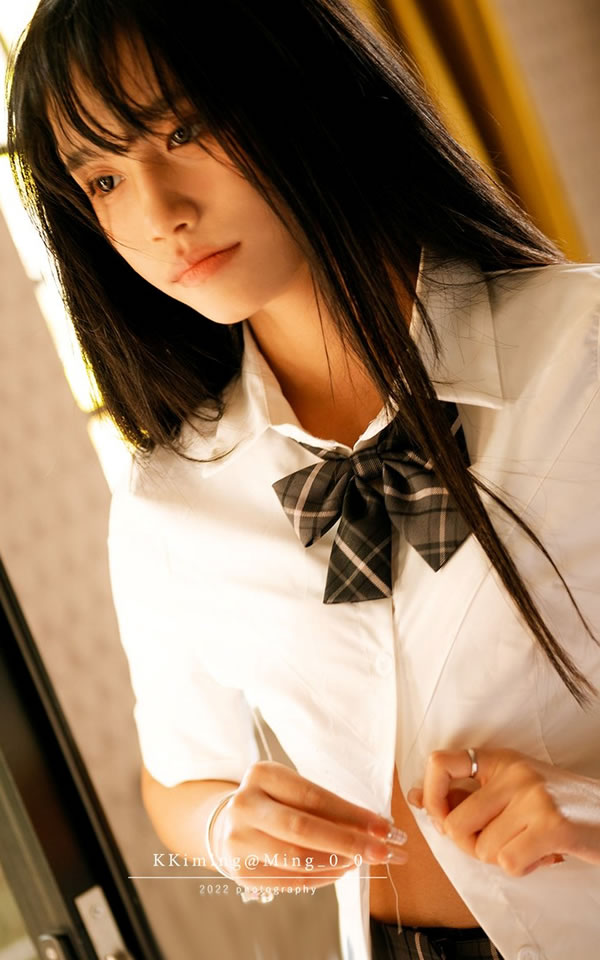 推特@KKiming私拍尺度人体合集