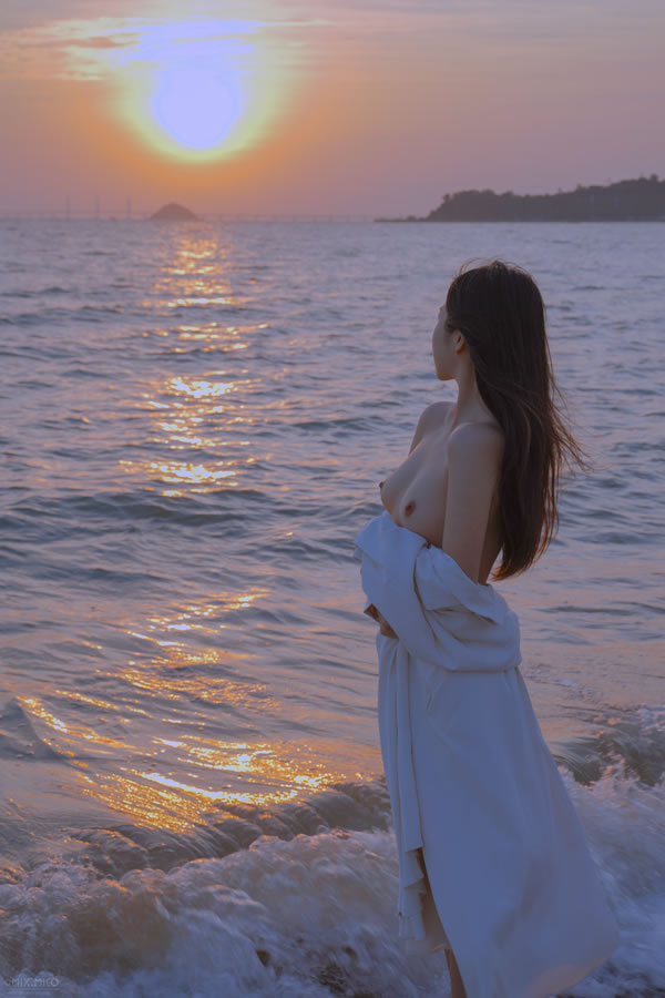 大佬摄影师@MixMico 清新风美女人体合集