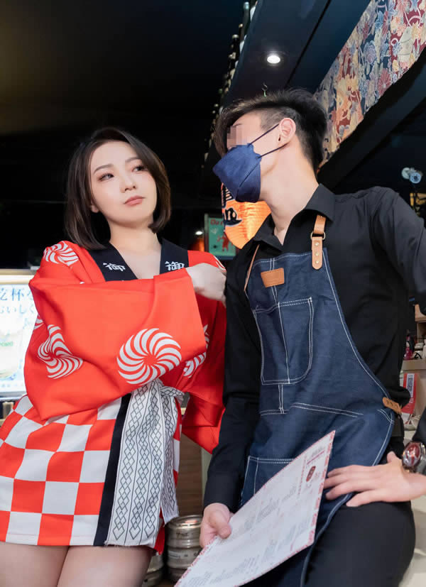 正点美女婕咪+雅捷酒屋里的情事双双入网