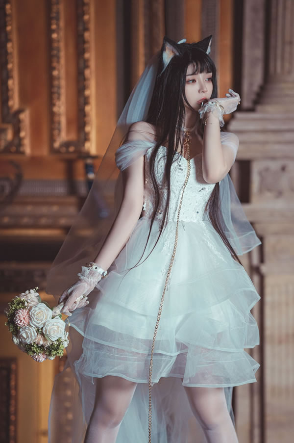 福利姬落落Raku – 美丽狐耳新娘