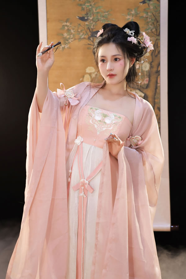 极品福利姬桃暖酱