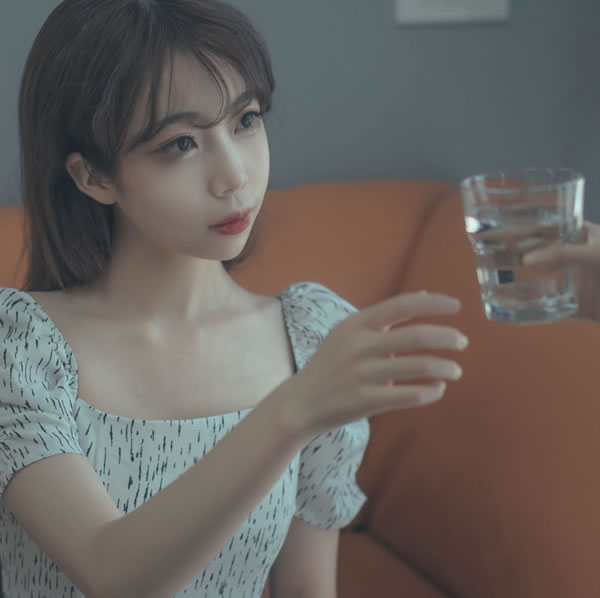 网红小姐姐杏仁曲奇