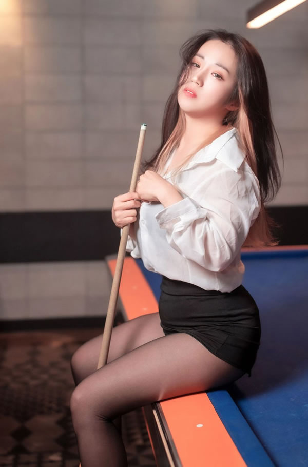 妩媚可爱的美女Dami爱上桌球尺度福利图