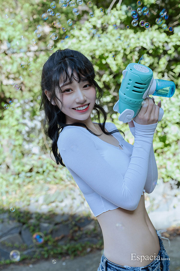 美丽小姐姐Saika户外清新无圣光人体图集