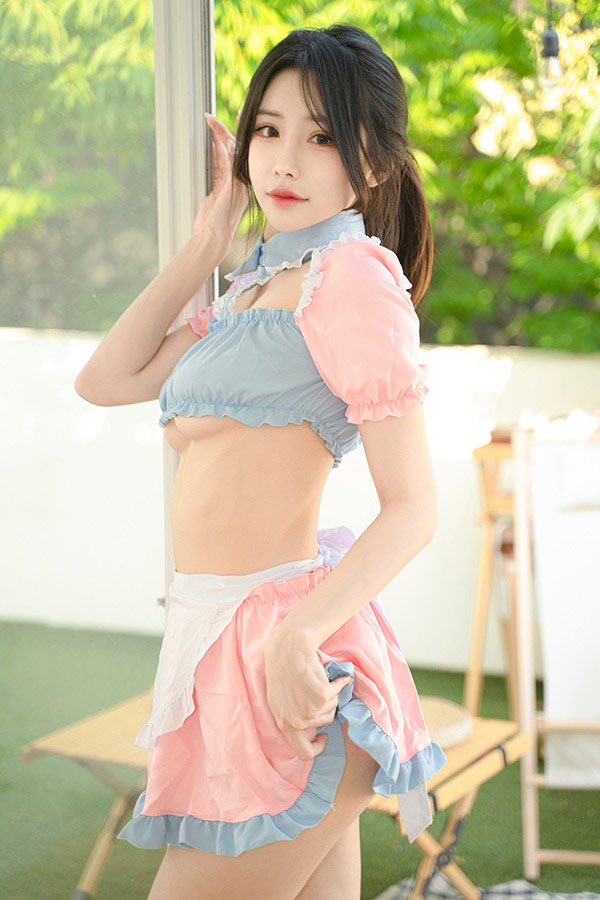甜美女孩Yeonyu居家写真肌肤如牛奶般白嫩润滑