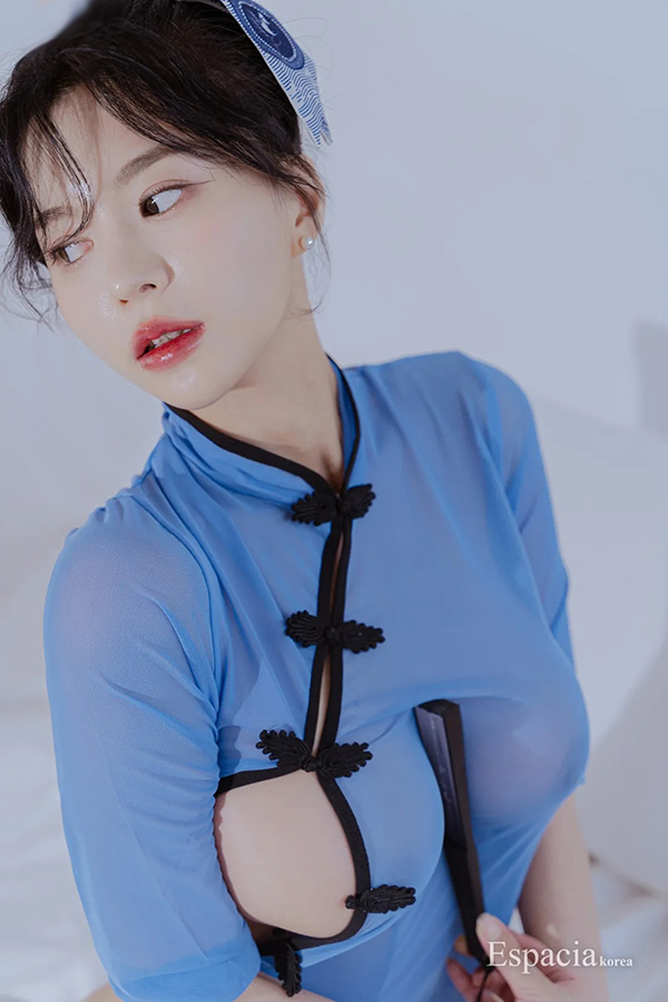 优雅美女Purm透视民国旗袍诱惑写真