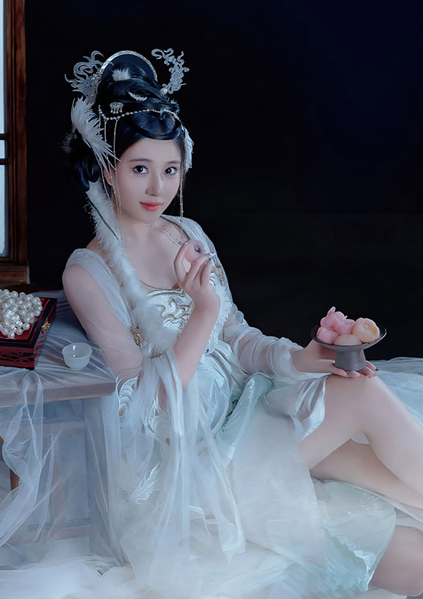 极品女神年年嫦娥仙子大白玉兔又美又仙