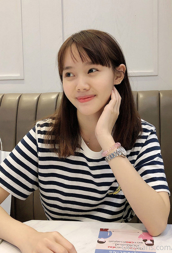 白虎网红@kkimkkimmy 2024私拍性感小翘臀18