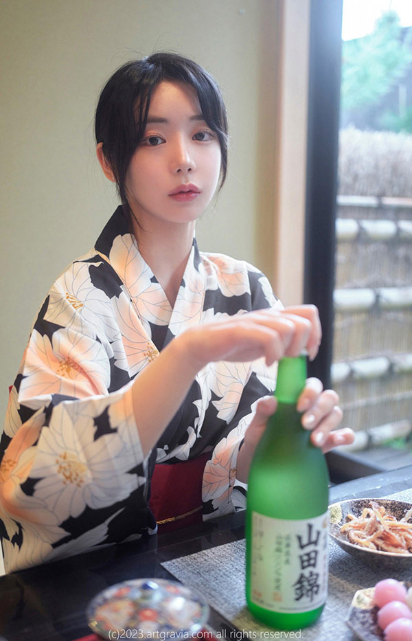 酒不醉人人自醉小美女Wuyo小酌几杯失身记