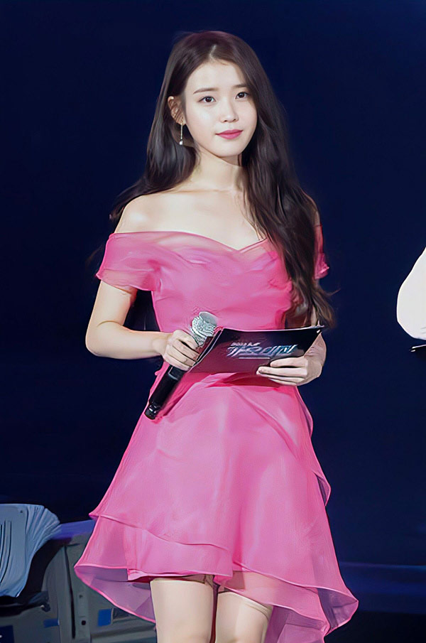 AI魔法秀之美女去衣一秒美体呈现