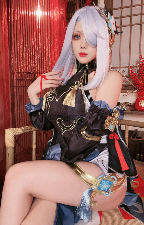 网红美女九言 申鹤冷花幽露旗袍