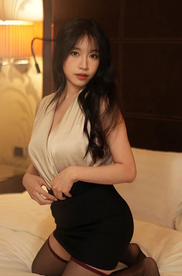 网红福利姬@苏畅 红色情趣衣尺度福利