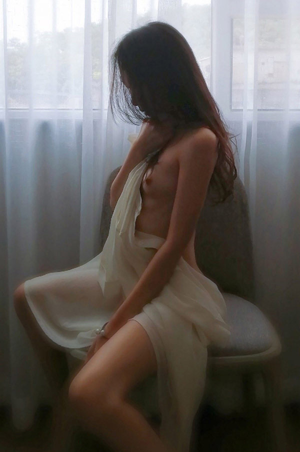 爱露出的FSS小姐姐私拍尺度合集2