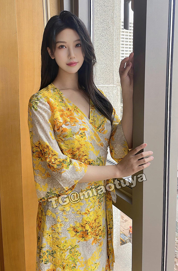 抖娘利世 出轨女友洗手间上演桃色事件