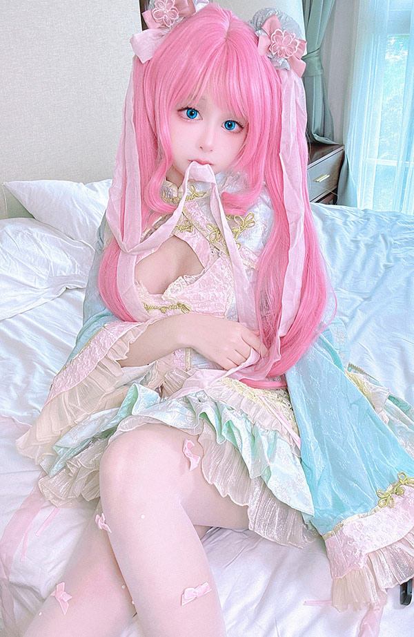 粉嫩萝莉remukira 尺度私拍视图合集