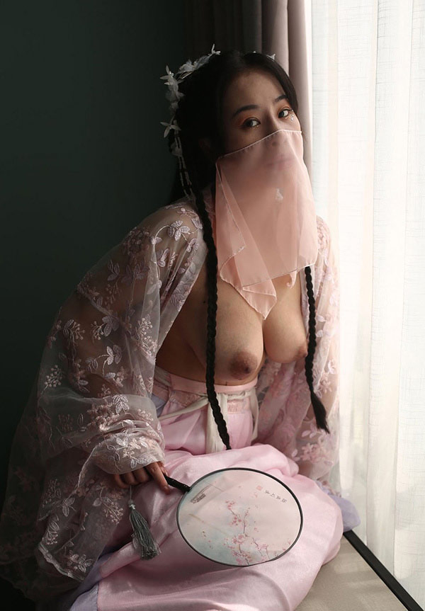 DOM窒息窗台边的面纱美女无圣光视图