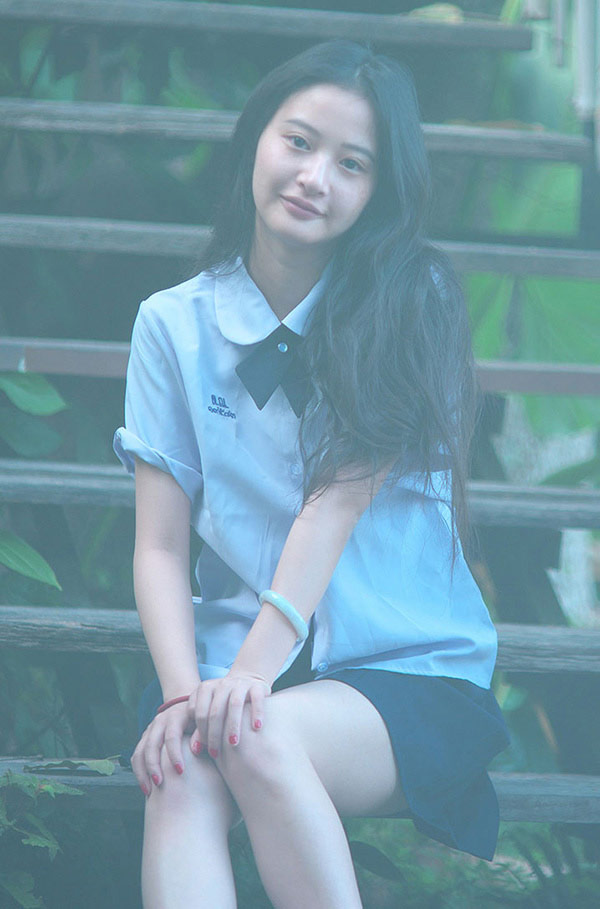 希威社美女茂木希子普吉岛制服尺度旅拍