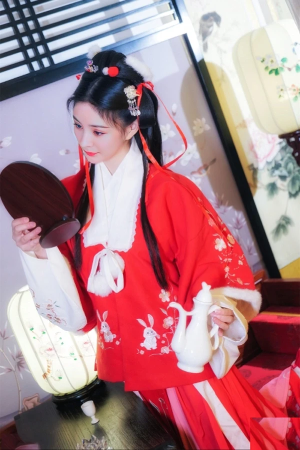 年年版大幂幂新春拜年尺度福利图