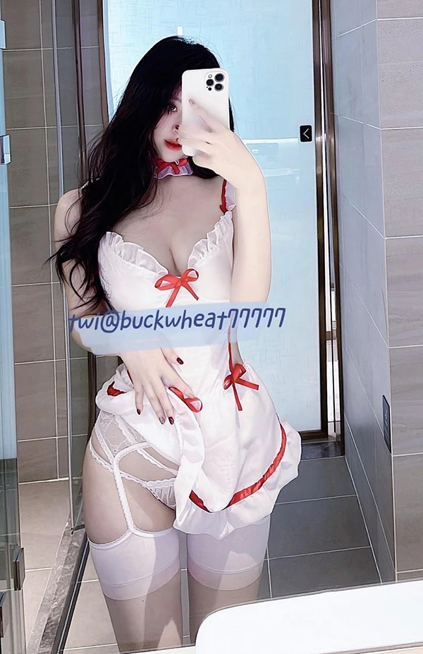 推特美女@buckwheat私拍唯美无圣光图集4
