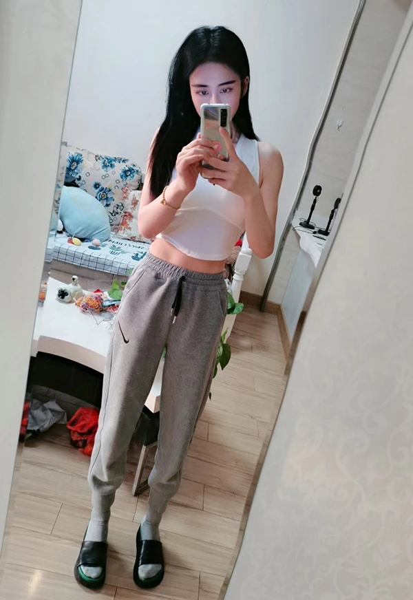 常州外围@丹丹+Elsa.林绾绾尺度私拍合集