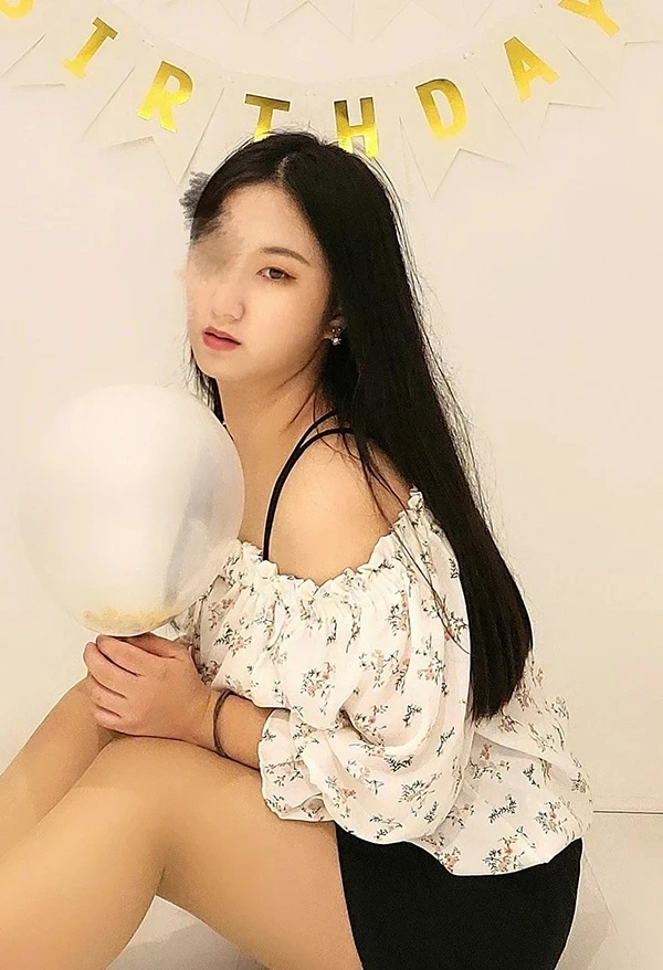 粉嫩美女@hellopeaches极品八字奶尺度福利图2