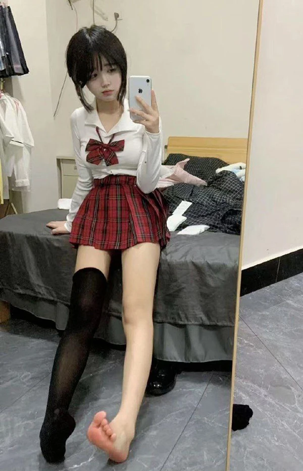 抖音网红福利姬@毒妇 私拍尺度视图合集