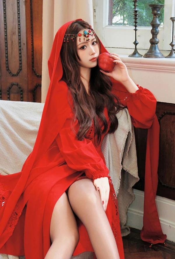 秀人女神蛋蛋宝化身美艳妖姬透视内内看直双眼