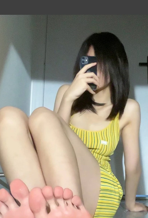 颜值白虎福利姬@yum