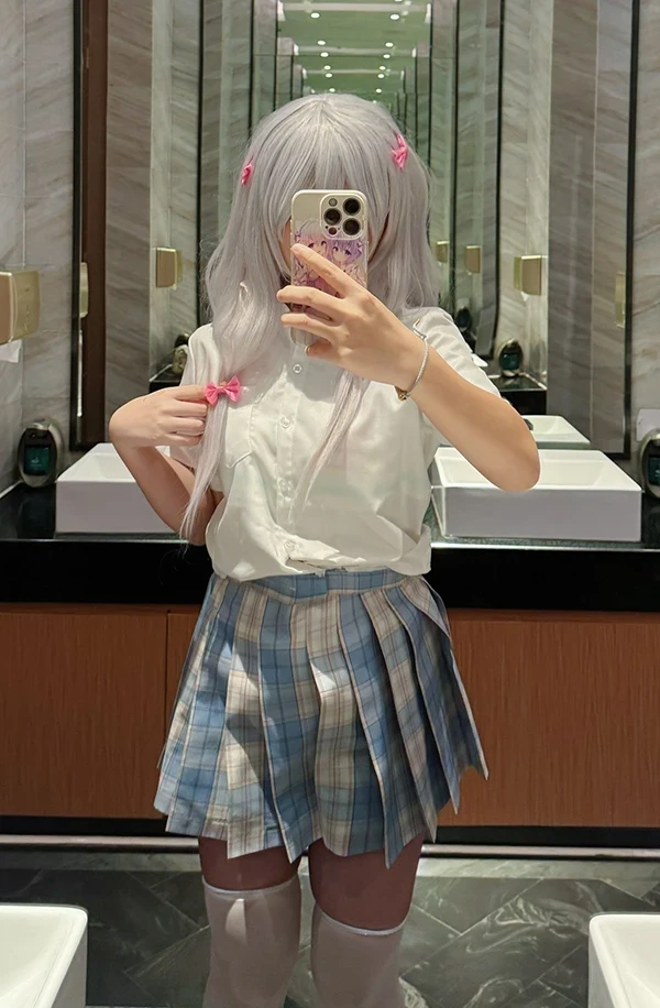 元气白虎福利姬@后辈酱+幼嫩尺度私拍合集