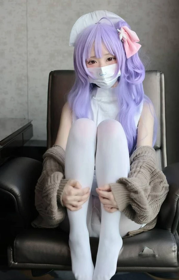 小可爱美女人型月喵@qqcattt1居家私拍尺度图