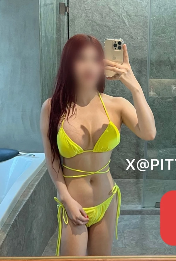 福利姬@pittyswg轰趴系列露出火辣人体图4