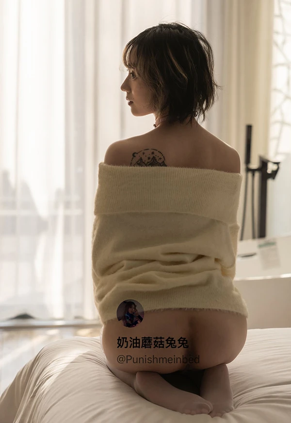 短发轻御姐奶油蘑菇兔兔抖m风尺度私拍合集