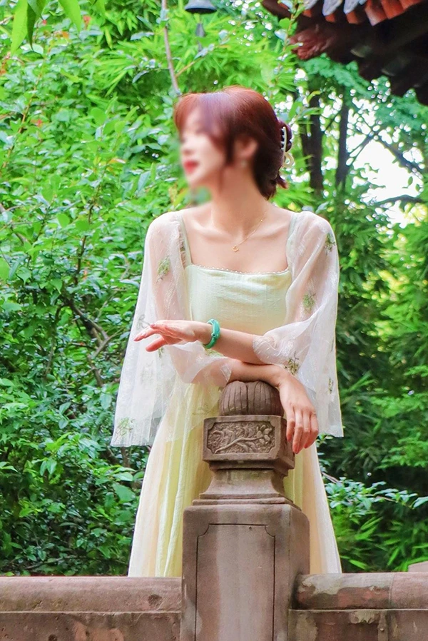 推特美女@CMYK2520户外天体大解放放开自我福利