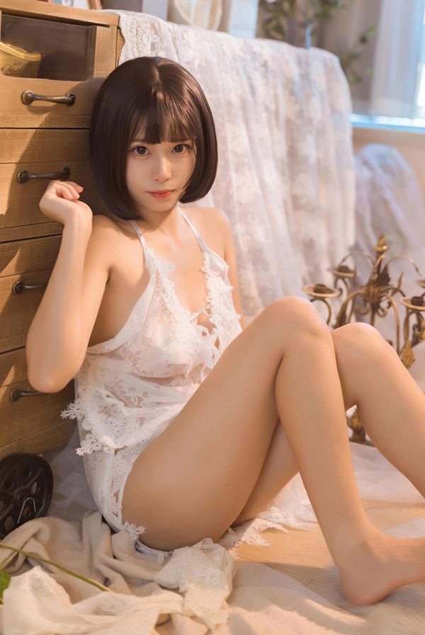 邻家小姐姐日落温馨时刻闺房半真空等你来